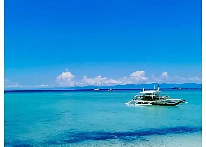 Hotel Uncle Panda Diving & Lounge Cebu