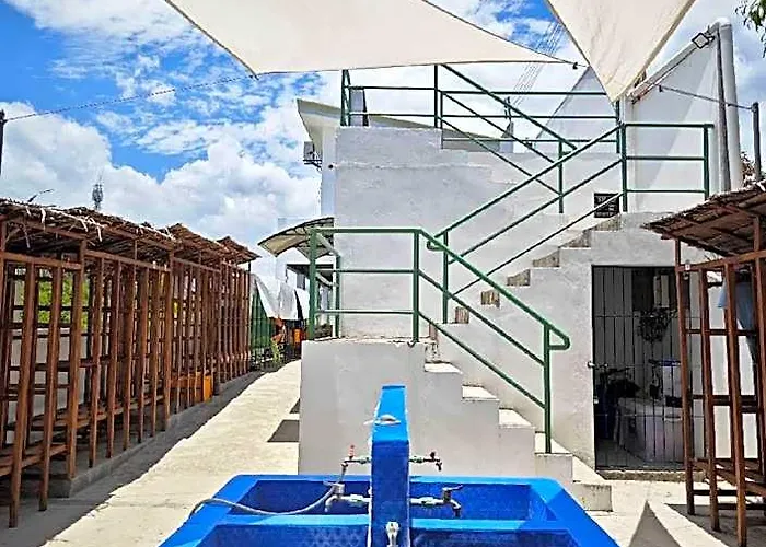 Hotel Uncle Panda Diving & Lounge