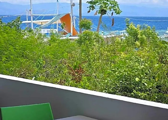 Hotel Uncle Panda Diving & Lounge 4*